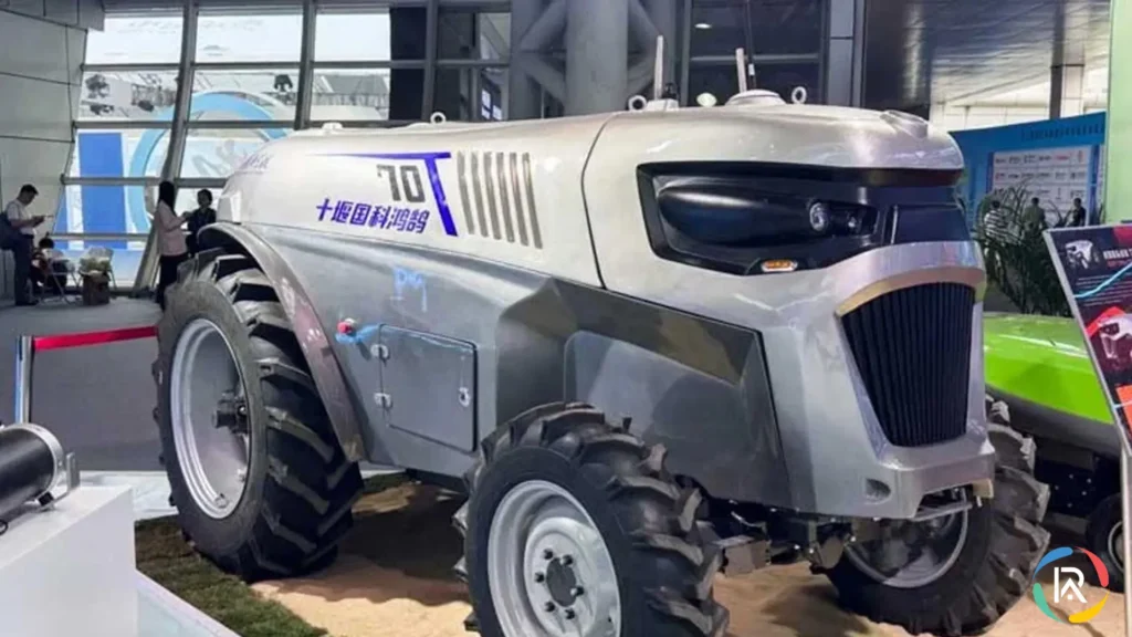 Is China’s Autonomous Honghu T70 Tractor the Future of Farming? 1 Honghu T70 Tractor 2