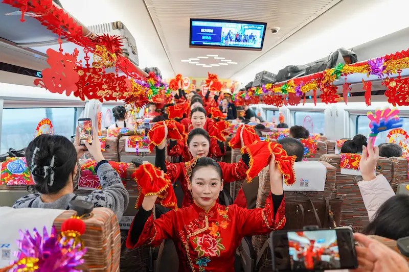 The G3606 Train Was Filled With The Festive Atmosphere Of The Lunar New Year